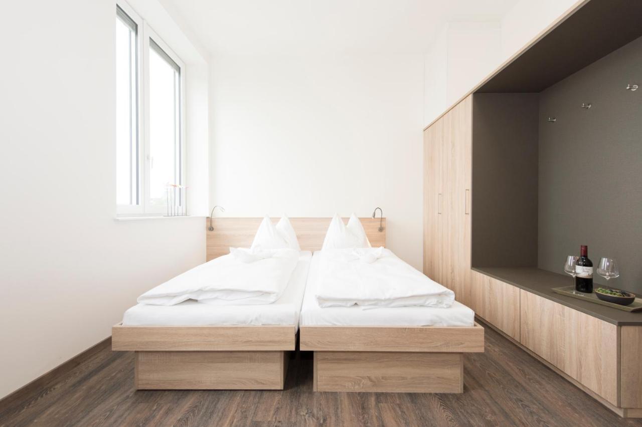 Tt-Rooms - Kontaktlos Mit Self Check-In I Free Parking Graz Dış mekan fotoğraf