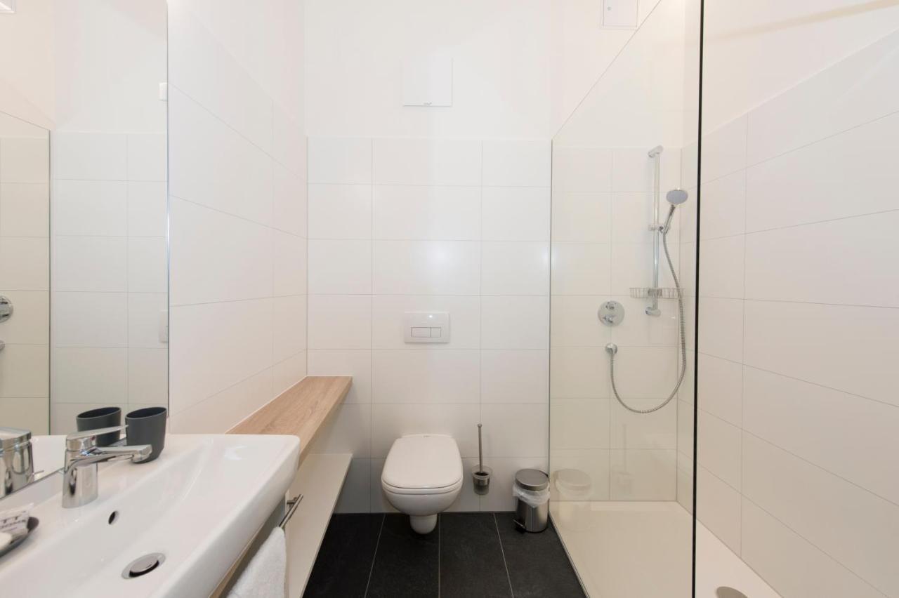 Tt-Rooms - Kontaktlos Mit Self Check-In I Free Parking Graz Dış mekan fotoğraf