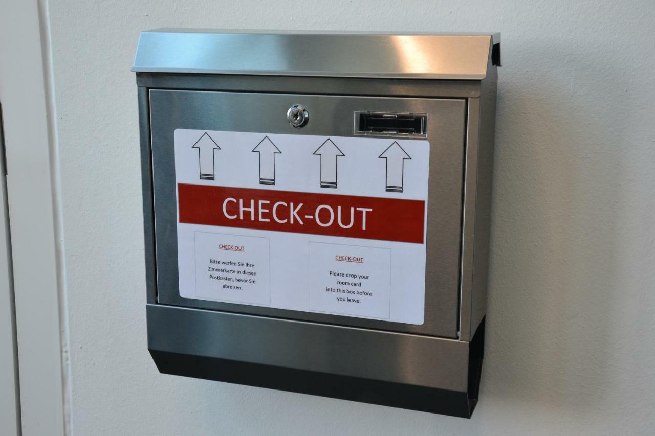Tt-Rooms - Kontaktlos Mit Self Check-In I Free Parking Graz Dış mekan fotoğraf